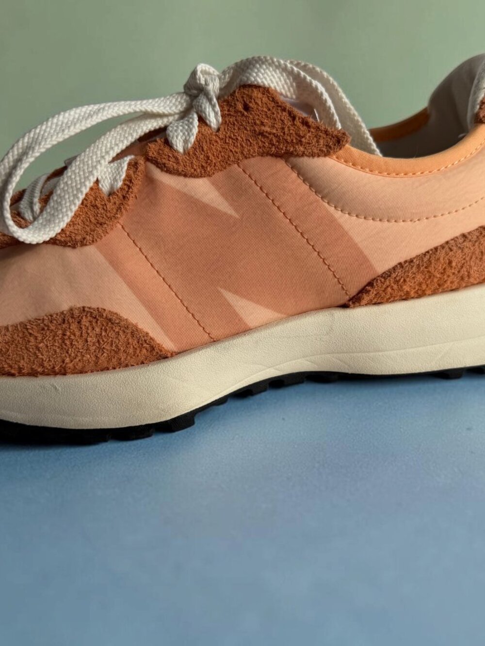 New Balance 327 Women’s Size 8.5 Copper Peach Blossom Orange Suede Sneakers - Picture 14 of 16